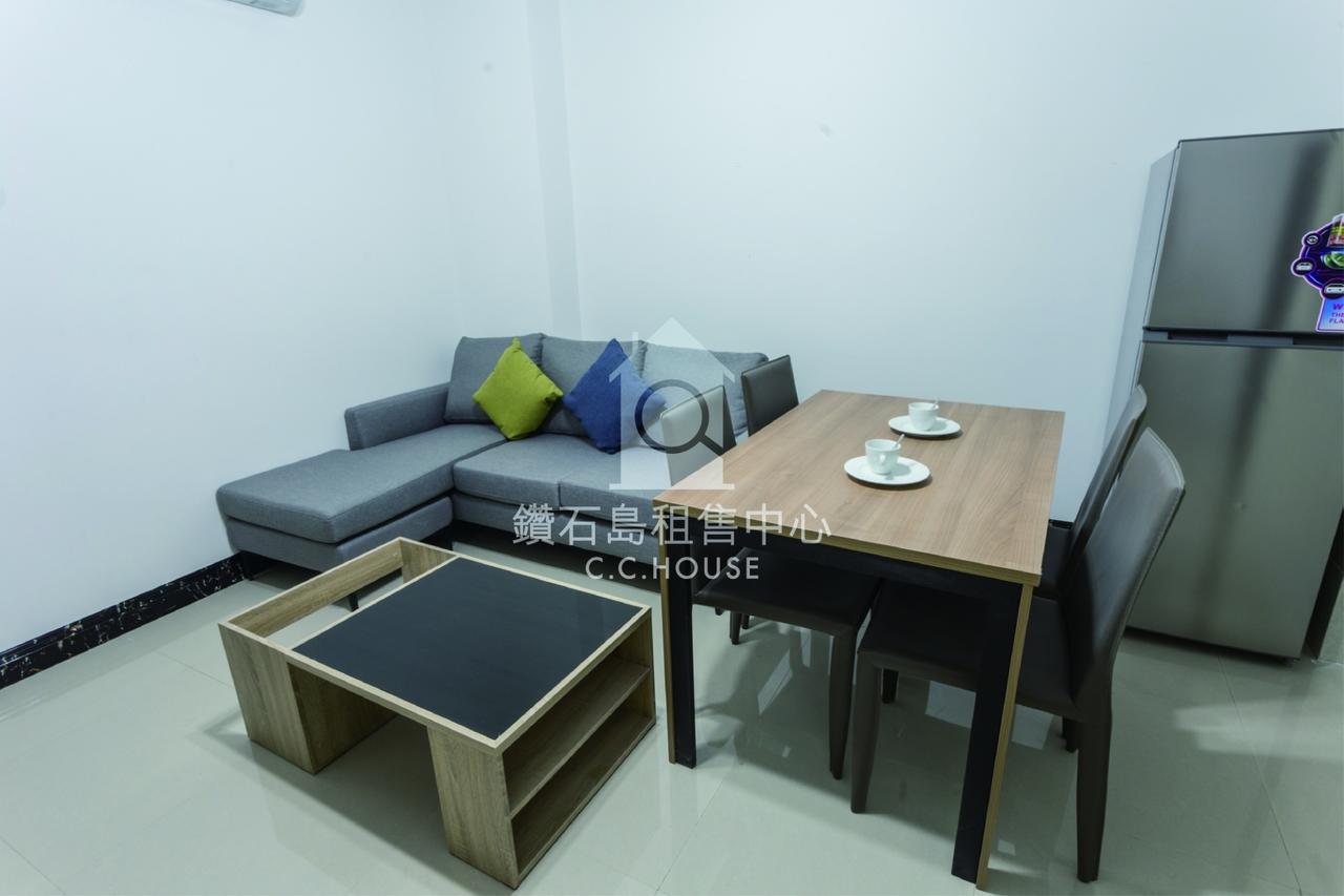 钻石名邸 Diamond One Hotel And Serviced Apartment Phnom-Penh Buitenkant foto