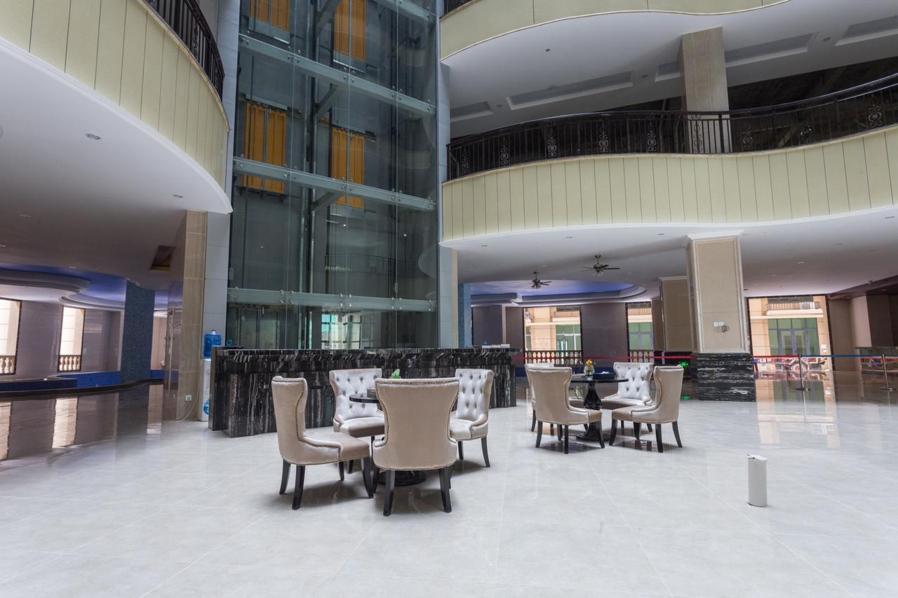 钻石名邸 Diamond One Hotel And Serviced Apartment Phnom-Penh Buitenkant foto