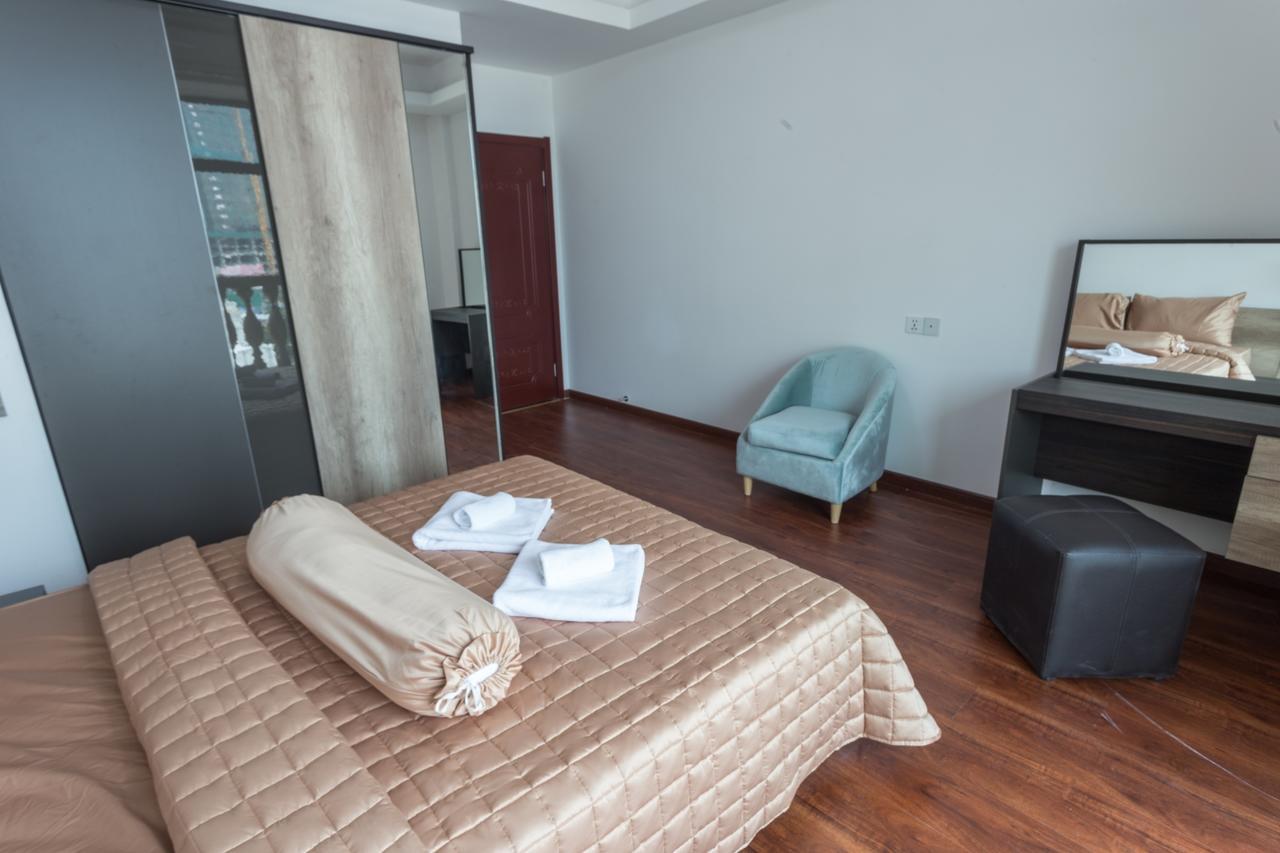 钻石名邸 Diamond One Hotel And Serviced Apartment Phnom-Penh Buitenkant foto