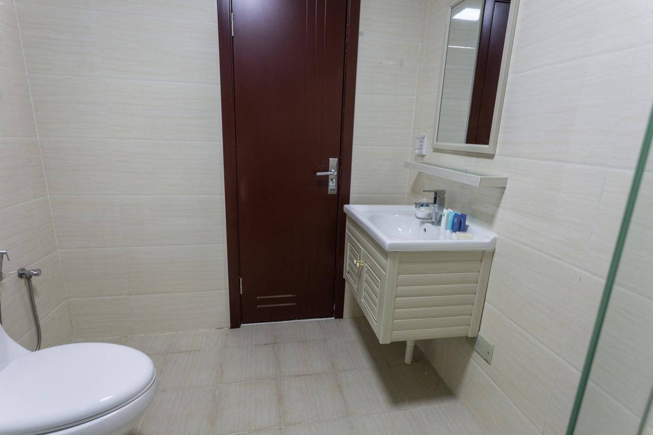 钻石名邸 Diamond One Hotel And Serviced Apartment Phnom-Penh Buitenkant foto