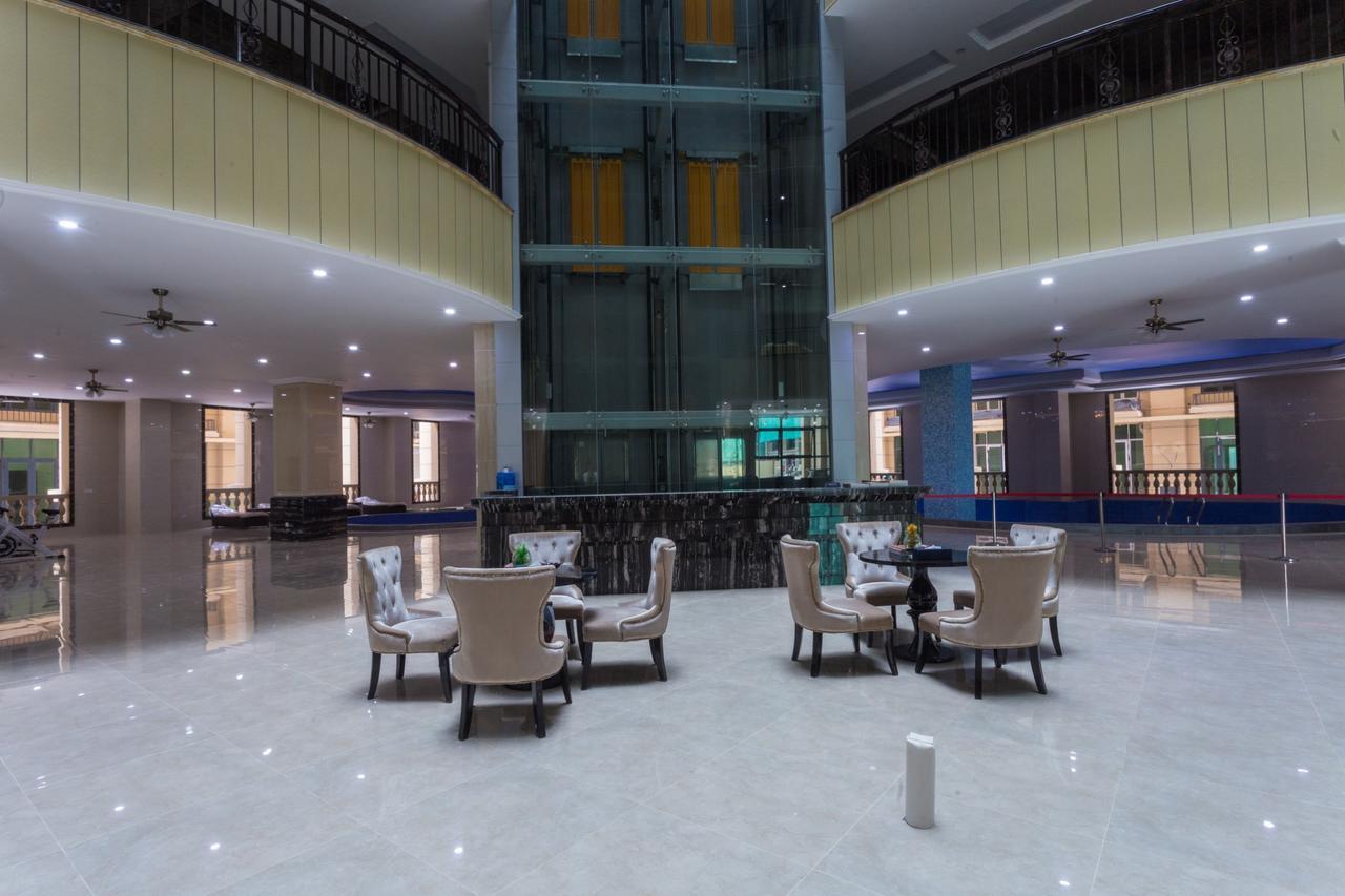 钻石名邸 Diamond One Hotel And Serviced Apartment Phnom-Penh Buitenkant foto
